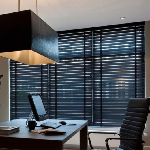 Деревянные жалюзи для кабинета