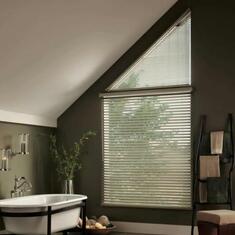 Деревянные жалюзи на мансардные окна цена. Купить в «Мастерская Жалюзи»