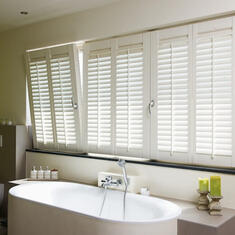 Деревянные жалюзи в туалете цена. Купить в «Мастерская Жалюзи»